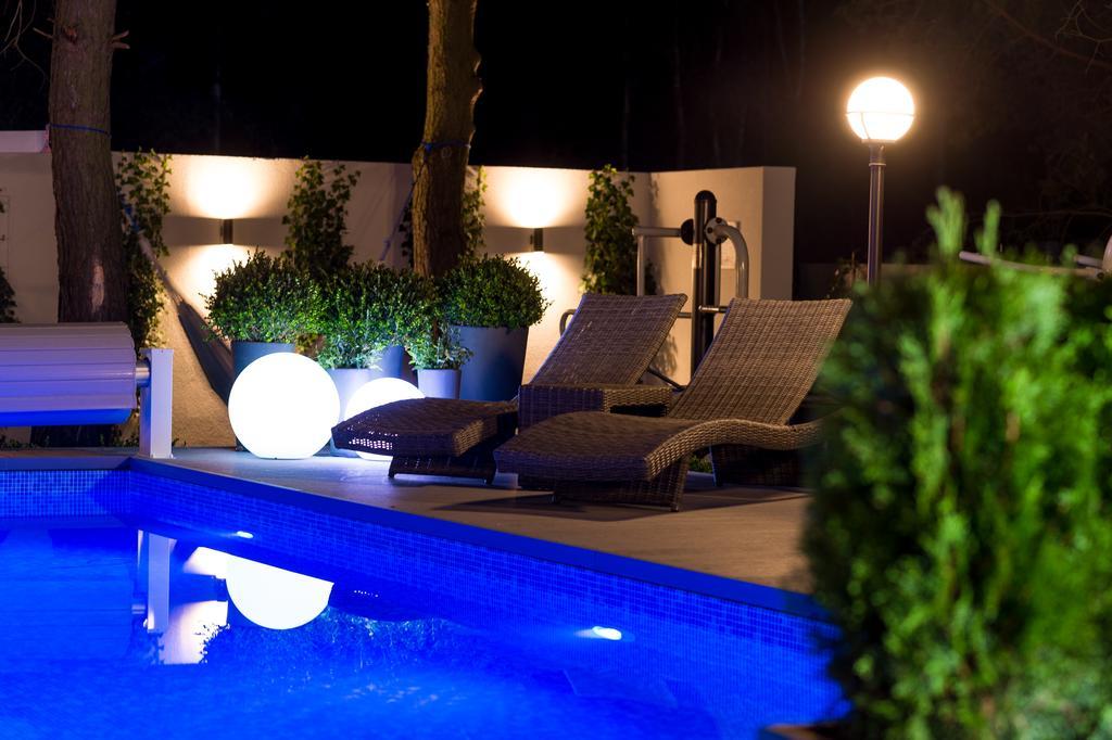 Villa Sanibel Боболин Экстерьер фото